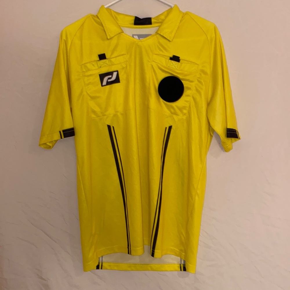 Final decision referee shirt